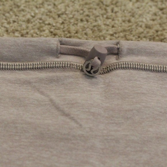 Lululemon Cross Chill Neckwarmer - Picture 8 of 9